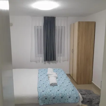 Apartmani Bet Gradacac 1 Maj Broj 24 Exterior photo