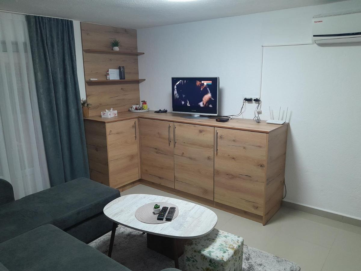 Apartament Bet 1 Maj Broj 24 *